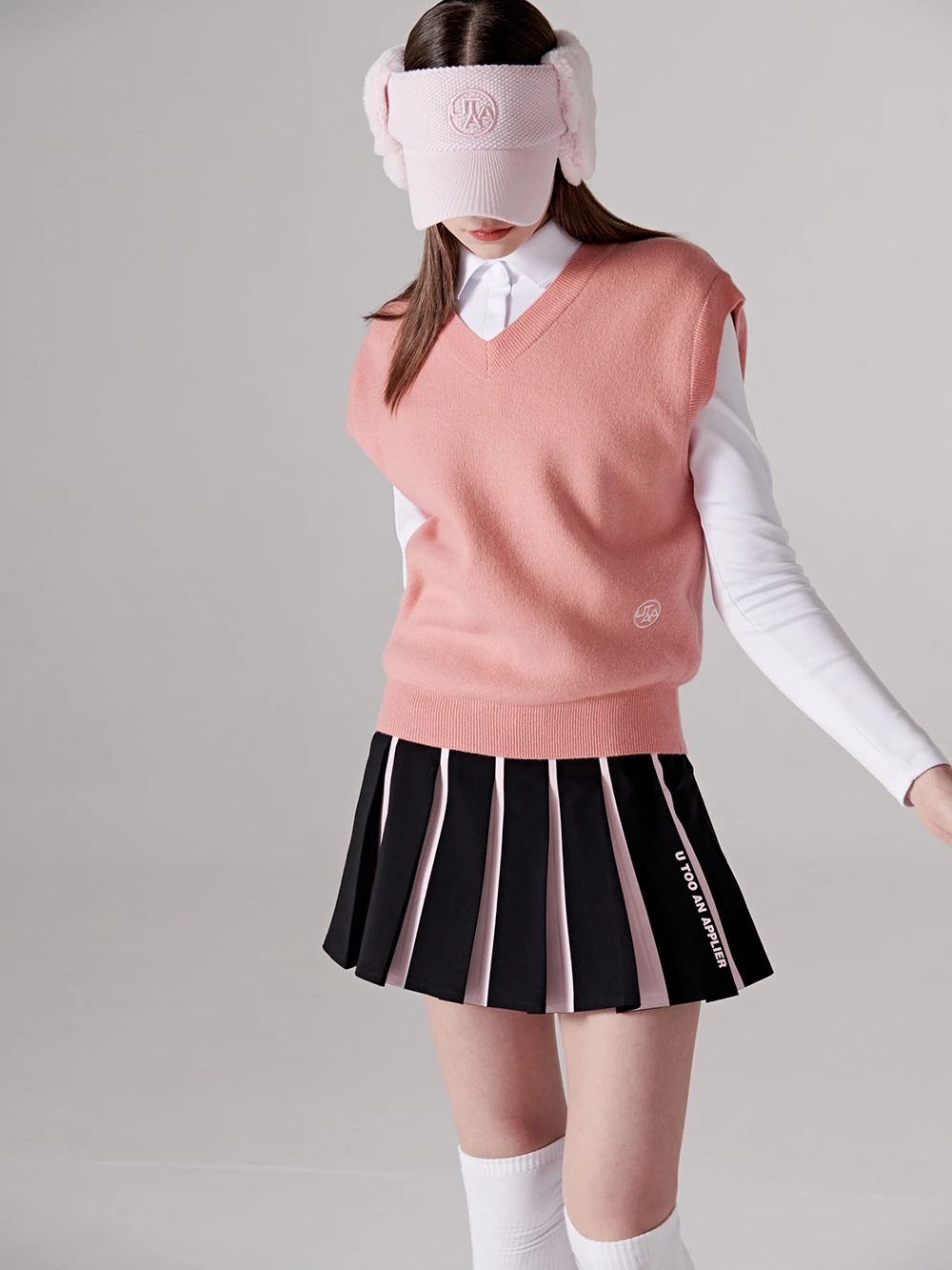 UTAA Studded Street Style Hobbies & Culture Light X One Size - Image 15