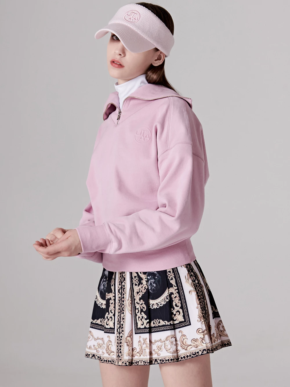 UTAA Studded Street Style Hobbies & Culture Light X One Size - Image 20