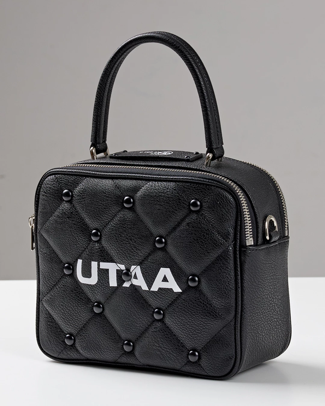 UTAA 2022-23FW Casual Style Vanity Bags Co-ord Clutches (UB0GAU103BK) For Women Black Inventory Required Check X One Size - Image 4