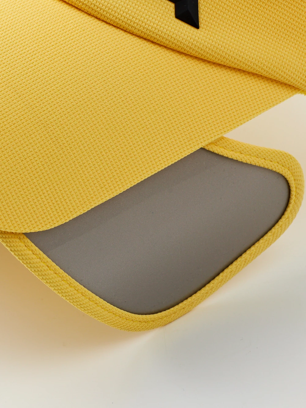 UTAA 2022-23FW Unisex Co-ord Neon Color Caps (UB0GCU392BL UB0GCU392YE) For Women Yellow (stock Check Required) X One Size - Image 18